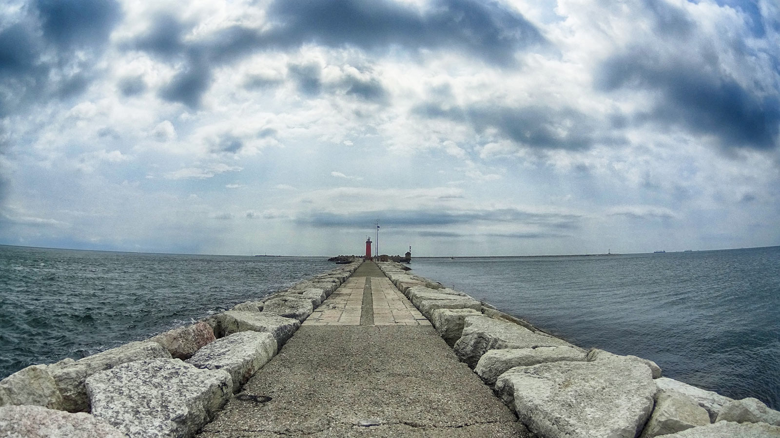 How to find the best beaches near Venice, Italy