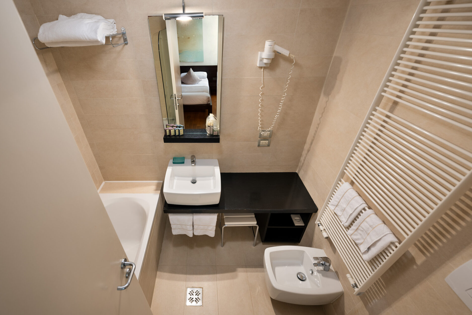 Double comfort room