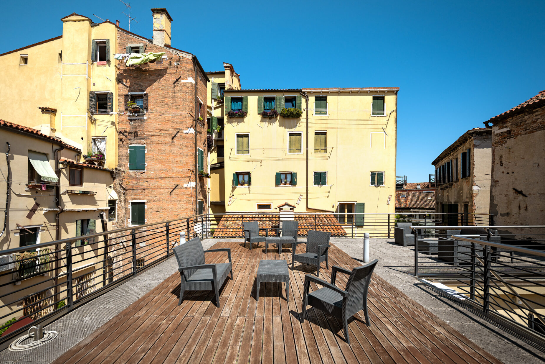 GG04-39663_terrazza