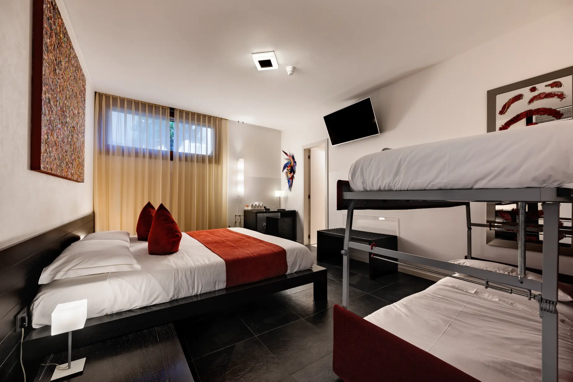 Triple Comfort room