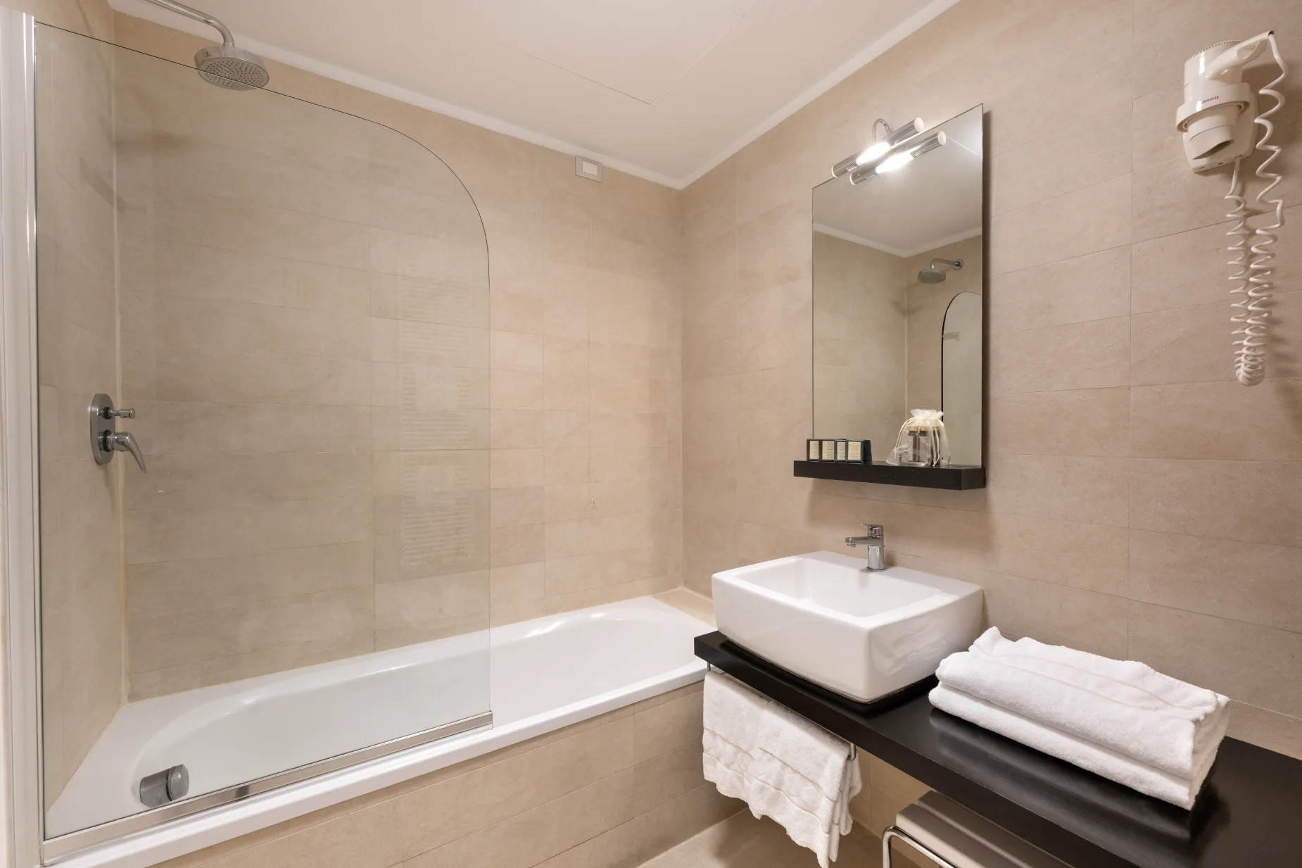 Triple comfort room